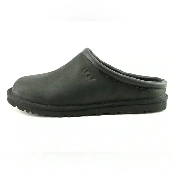 UGG Classic Clog Men Round Toe Leather Black Slipper Size 10 - Picture 1 of 10